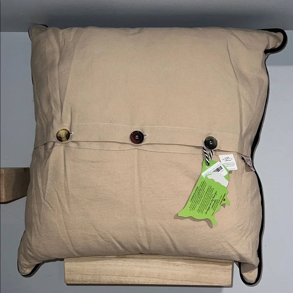 NWT New‎ York Embroidered Throw Pillow 100% organic cotton